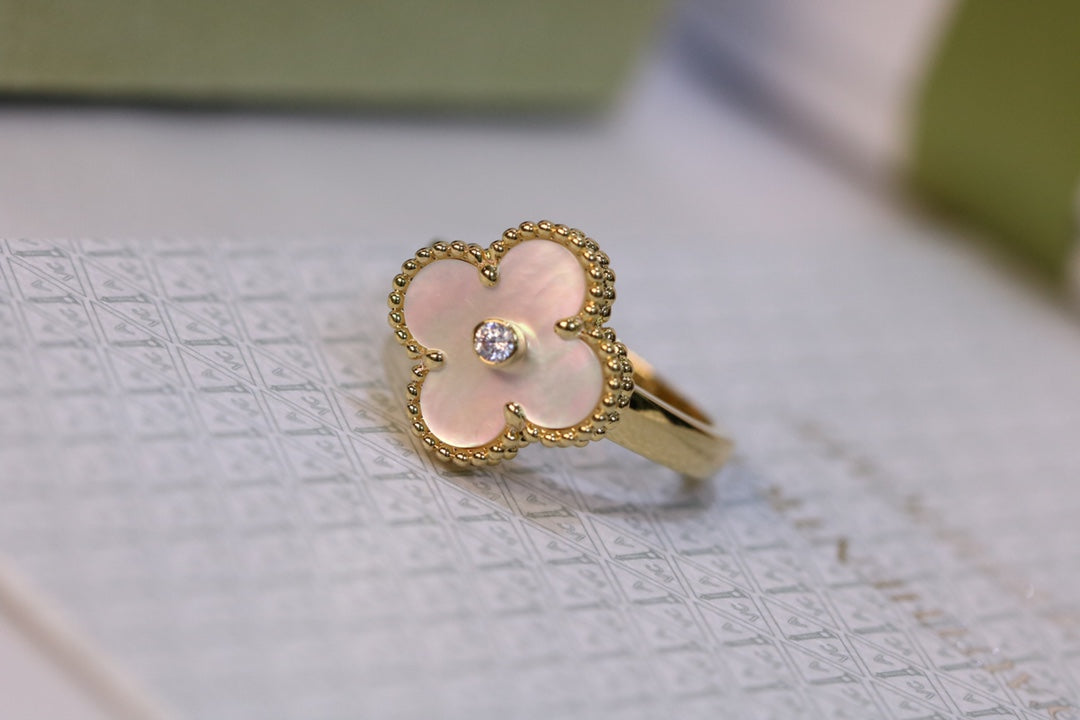 Gold Pink Mop Clover Ring w/ Diamond Cut