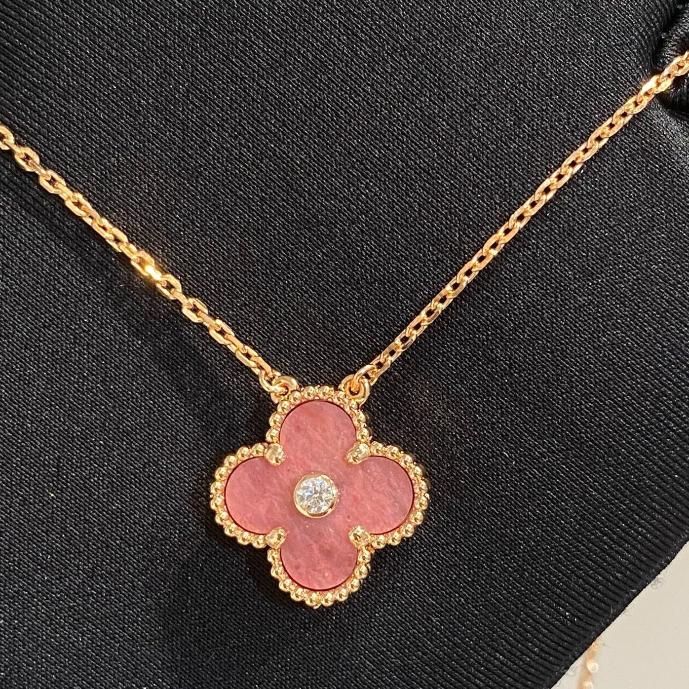 Clover Necklace w/ Diamond cut