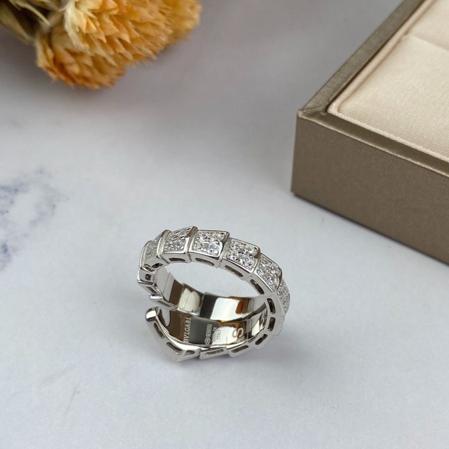 Serpenti White Gold Diamond Cut Ring