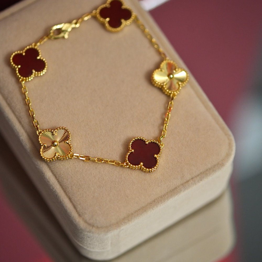 Red & Gold Clover Bracelet