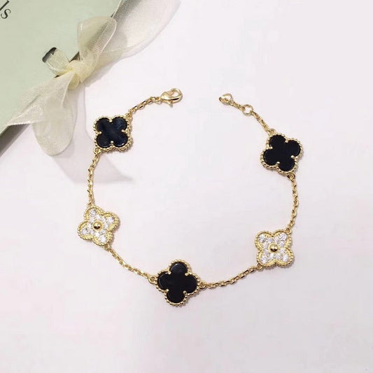 Black Onyx Clover Bracelet w/ Diamond Cut